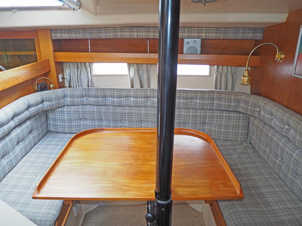 Salon, Accommodatie